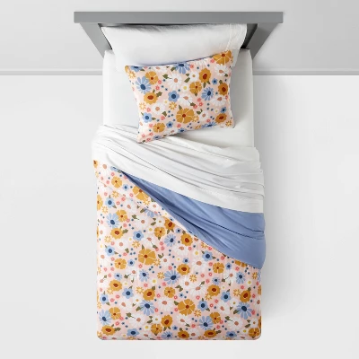 Vintage Floral Print Kids' Comforter Set - Pillowfort™ Vintage Floral Print Kids' Comforter Set - Pillowfort™ -Pillowfort Shop GUEST 24fe635f 91cf 4942 aca8 f8f96854fd78