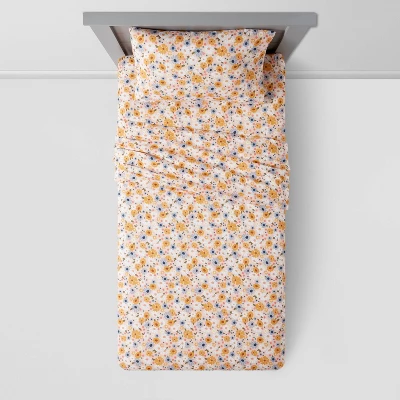 Vintage Floral Print Cotton Kids' Sheet Set - Pillowfort™ Vintage Floral Print Cotton Kids' Sheet Set - Pillowfort™ -Pillowfort Shop GUEST 95da6931 d28c 4f8a 87a2 934f6207445c