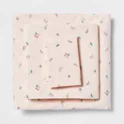 In The Garden Kids' Bedding Set With Sheets - Pillowfort™ -Pillowfort Shop GUEST df4a80be c6d3 4f45 9143 2919fe73e663